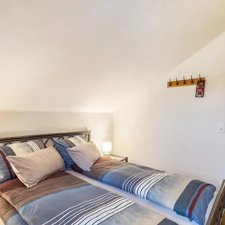 Haus Waldesruh 아파트 *